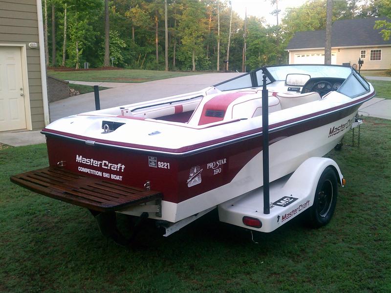 1987 Mastercraft Pro Star 190 powerboat for sale in