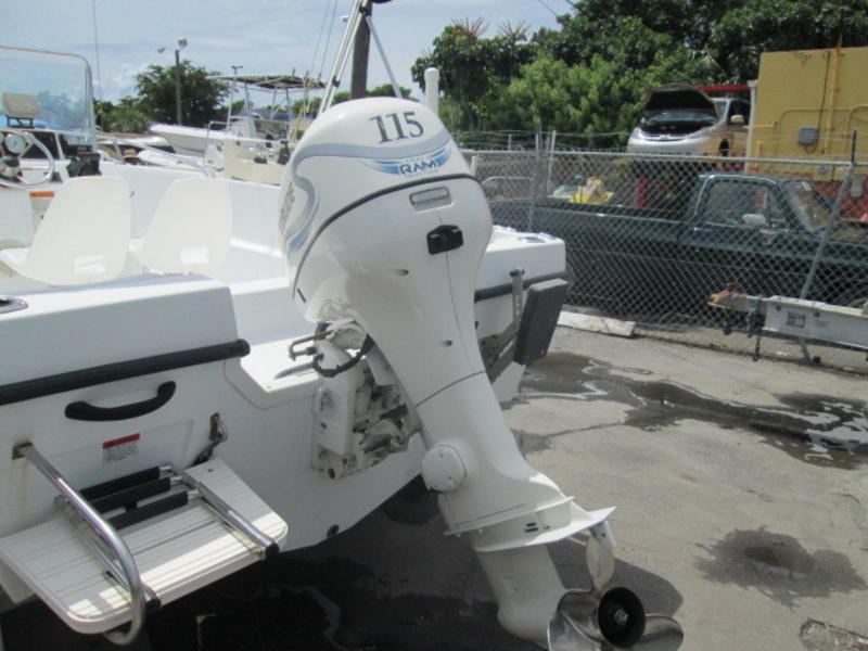 2000 Seaswirl 18 CC Striper Powerboat For Sale In Florida 2000-seaswirl-18-cc-striper-powerboat-for-sale-in-florida