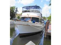 Marine Trader DOUBLE CABIN 