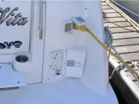 Rinker 260 Express Cruiser 