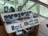 Sea Ray 30 Weekender 