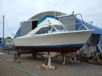 Chris Craft Commander FlyingBridge 