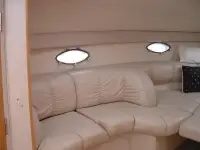 Larson 310 Cabrio MidCabin