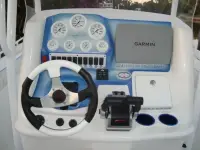 Glasstream 328 SCX Center Console w Bow Cuddy 
