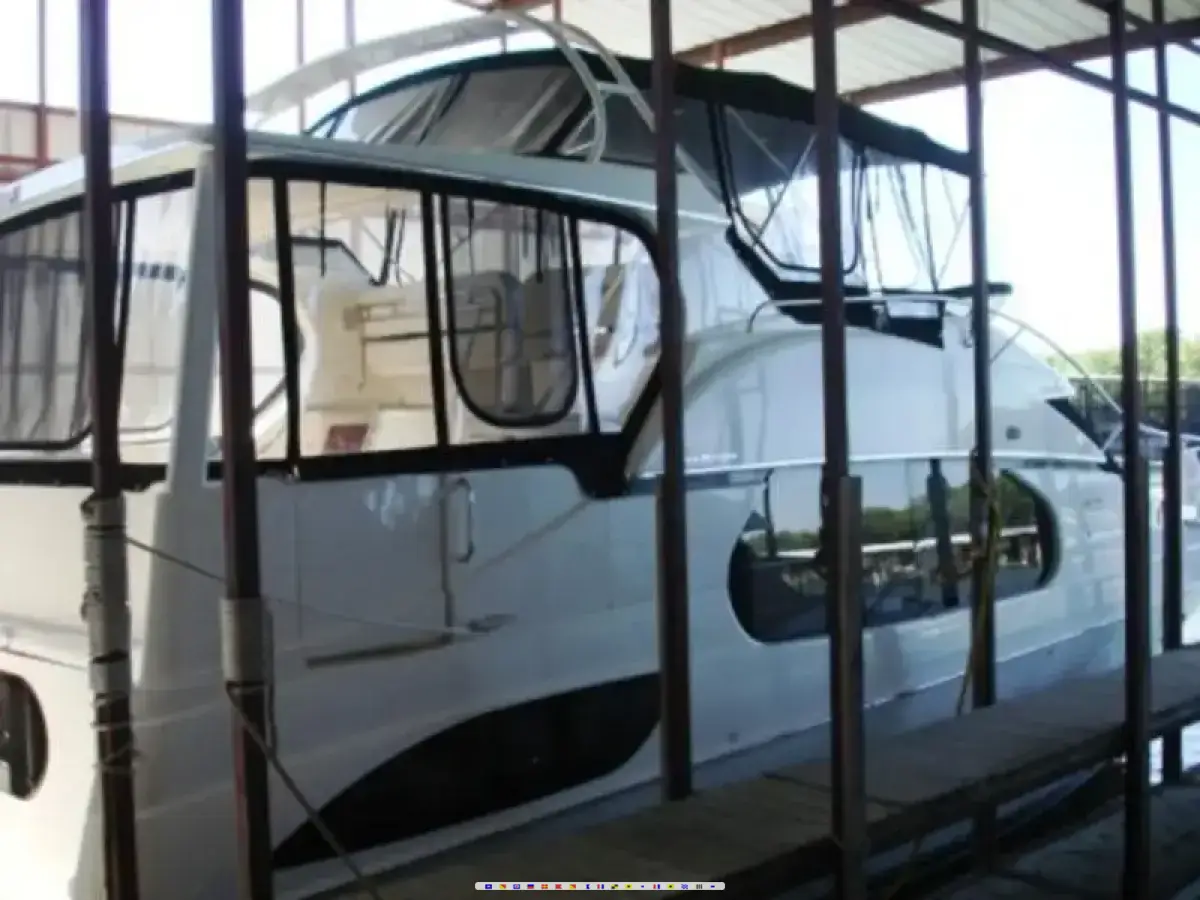 Silverton 43MY  Silverton 43MY