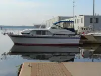 Chris Craft Constellation 