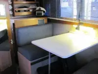 Marinette 280 Express Cruiser 