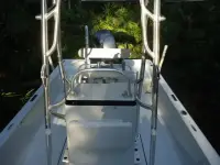 22BB Center Console Bay Boat 22 