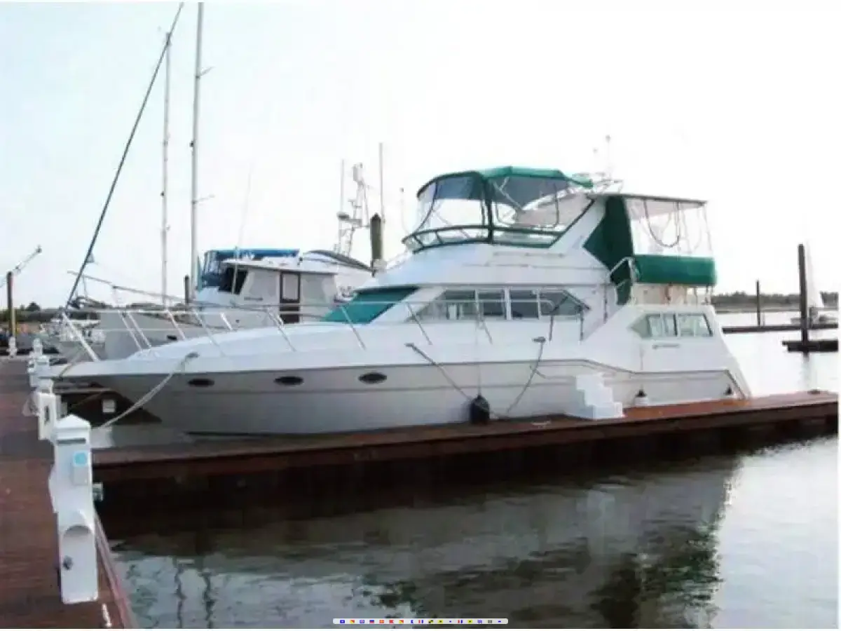 Cruisers 3950 FB Aft Cabin 