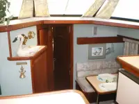 Carver 3807 Motor Yacht 