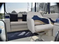 Chris Craft Catalina 35 ft catalina Aft cabin 
