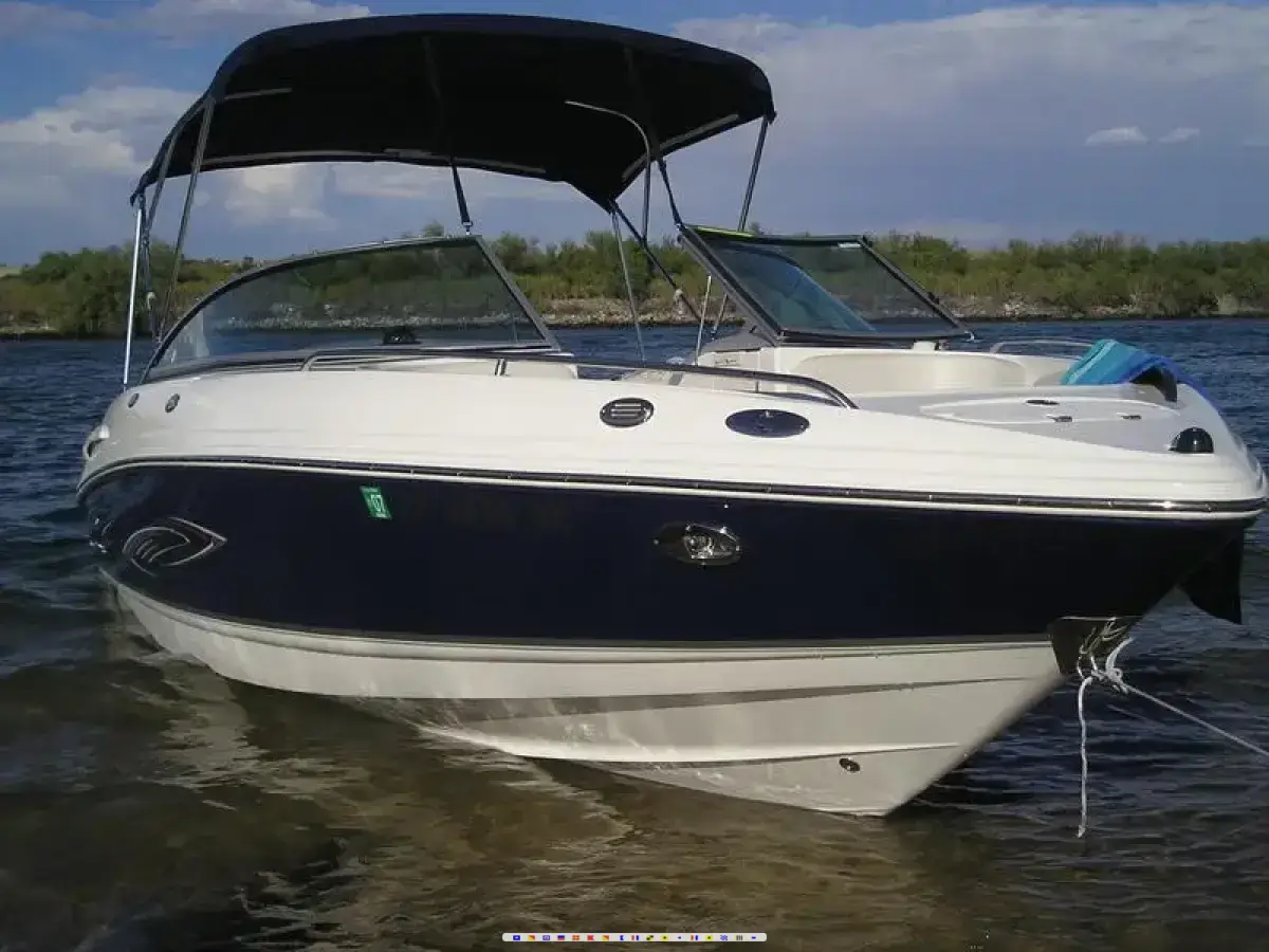 Chaparral 220 ssi Chaparral 220 ssi