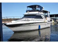 Sea Ray 415 Aft Cabin 