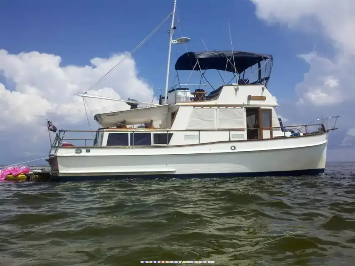 Grand Banks Classic 