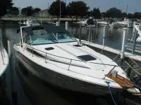 Sea Ray Sundancer 300  Pending Sale 