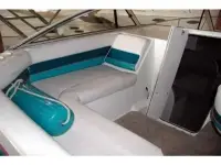 Rinker Fiesta Vee 
