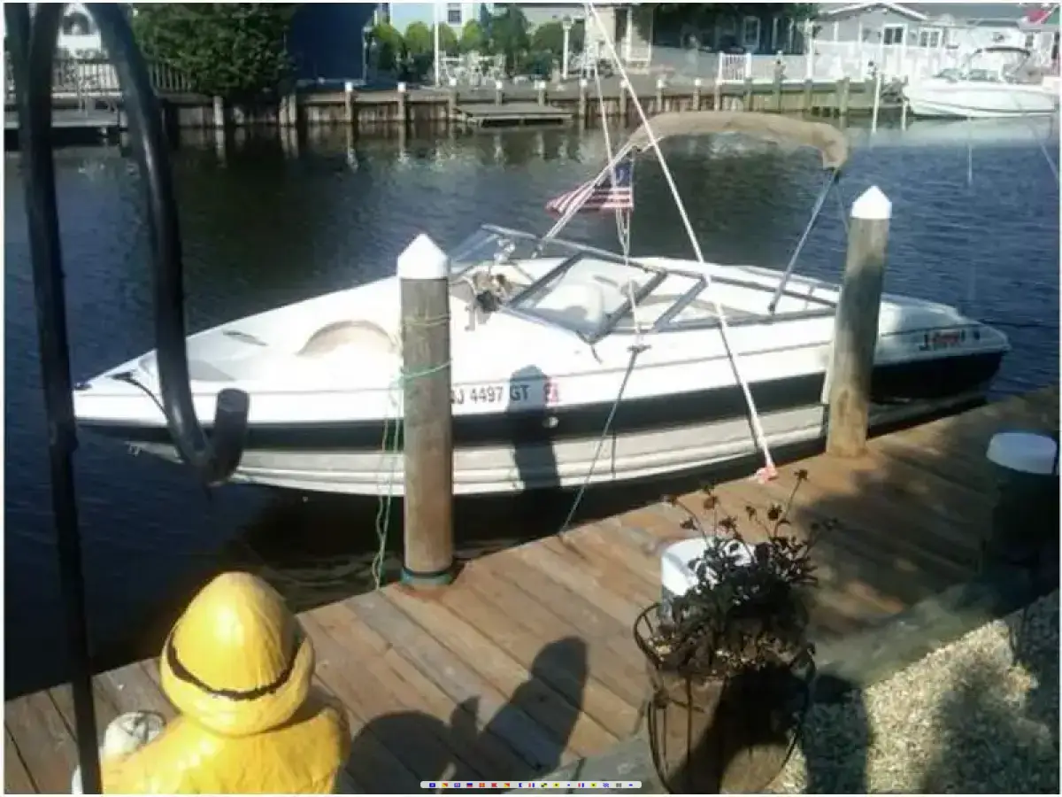 Seaswirl 210 Bow Rider 