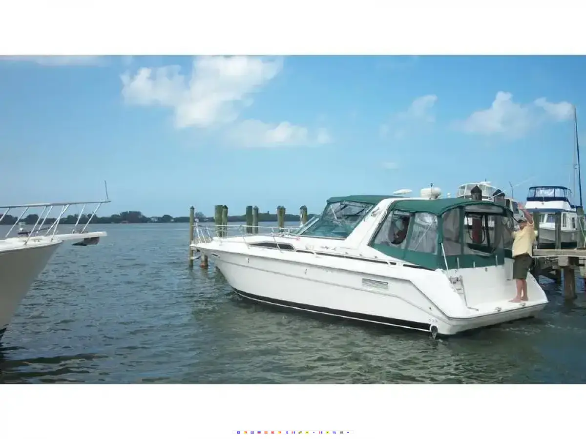 Sea Ray 350 Express Cruiser  Sea Ray 350 Express Cruiser