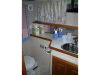 Carver 3807 Aft Cabin