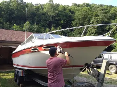 Sea Ray 220 Cuddy Cabin 