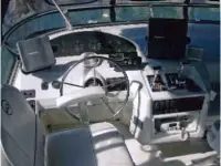 Bayliner 3988 Command Bridge 