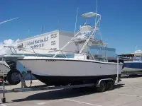 Pursuit 2550 Tiara Center Console 