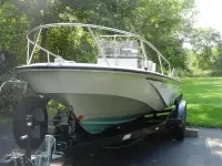Boston Whaler Outrage 