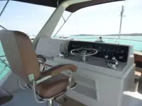 Bertram 42 