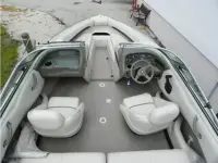 Crownline Bowrider 