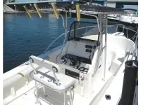 Mako 252 Center Console