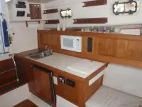Mainship Pilot Sedan 