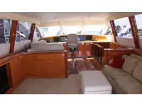 Lazzara 84 Motor Yacht 