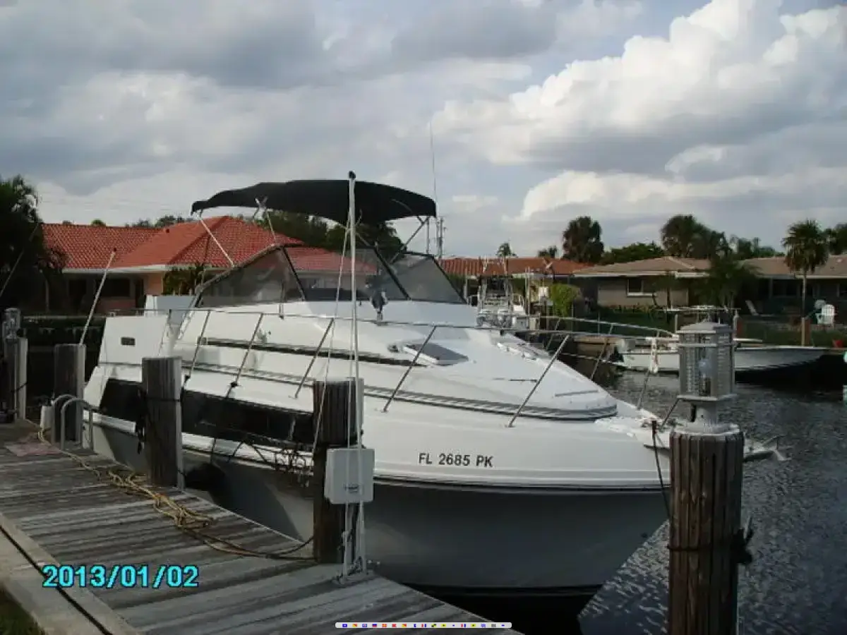 Carver 32 