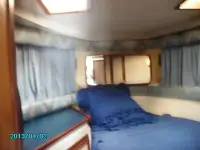 Carver 32 