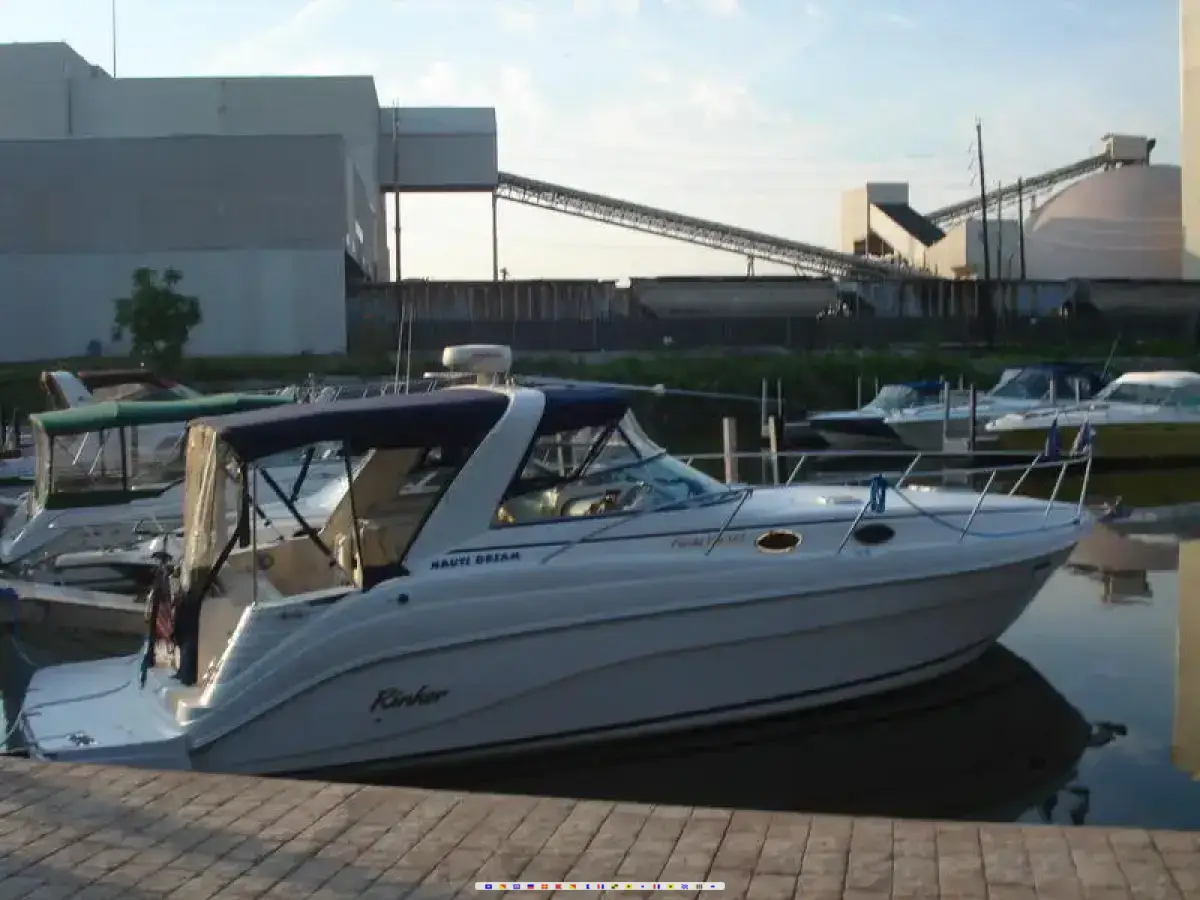 Rinker Fiesta Vee 342 