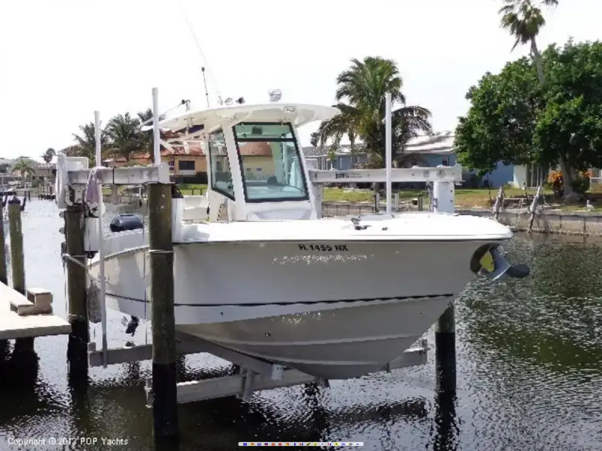 Boston Whaler Outrage 