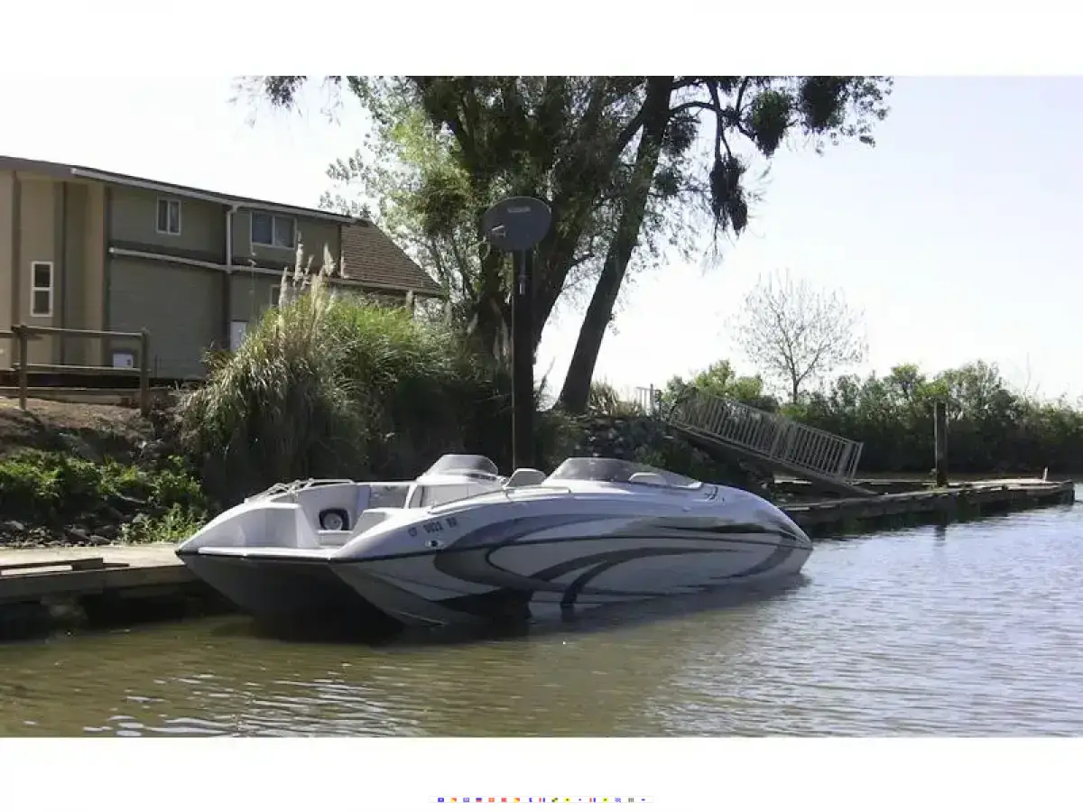 Eliminator Daytona 28 Fundeck 