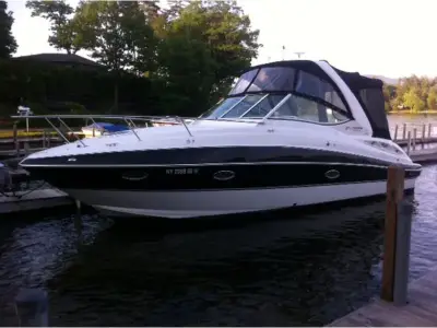 Cruisers 310 Express 