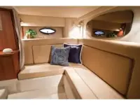 Cruisers 310 Express 