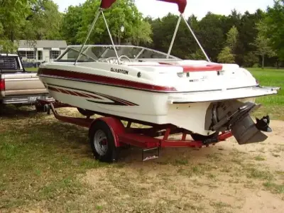 Glastron GT205 