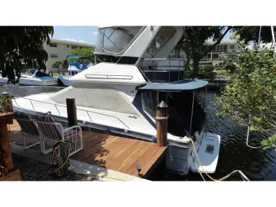 Sea Ray FLY BRIDGE SEDAN 