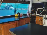 Chris Craft Flybridge Commander 