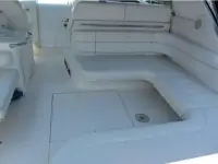 Sea Ray Express Cruiser 370 