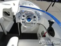 23XS Bowrider Cuddy 23 