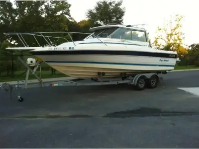 Bayliner Trophy Hardtop 