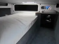 American Offshore 3100 Catamaran 