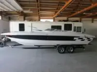 Campion Chase 910 