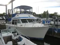 Tollycraft 34ft Tricabin 