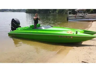 Xtreme Racing Cat 21 