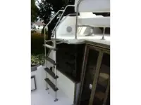 Sea Ray Fly Bridge 